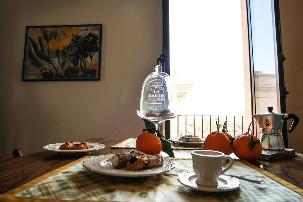 Pepe Concetta E La Movida Apartment Noto Bagian luar foto