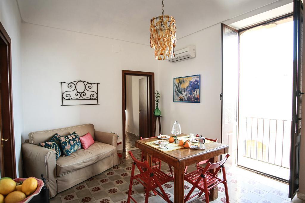 Pepe Concetta E La Movida Apartment Noto Bagian luar foto
