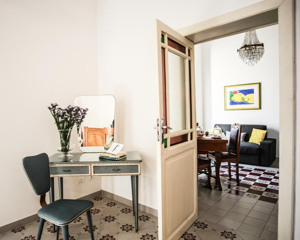 Pepe Concetta E La Movida Apartment Noto Bagian luar foto