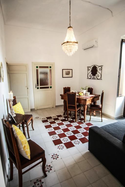 Pepe Concetta E La Movida Apartment Noto Bagian luar foto