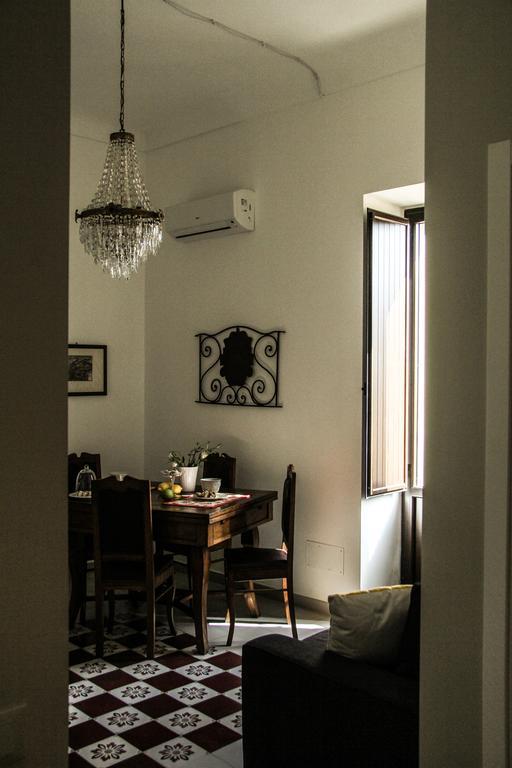 Pepe Concetta E La Movida Apartment Noto Bagian luar foto
